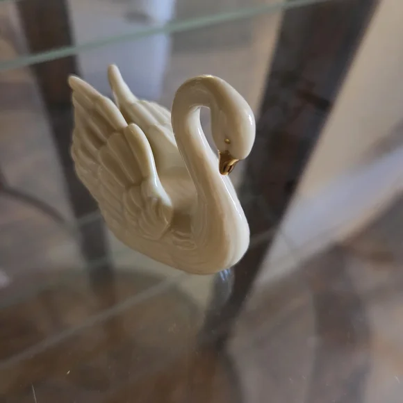 Lenox Cream and Gold Dolphin and Swan Figurines - Picture 4 of 6